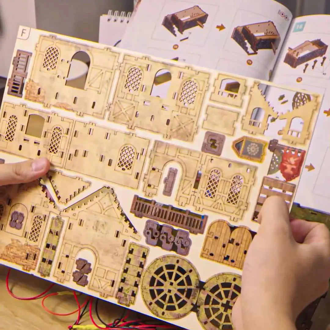 Book Nook Heartbrook DIY kit - BN011