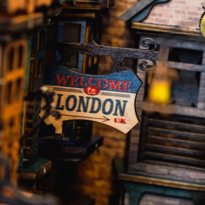Book Nook London Alley DIY kit - BN027