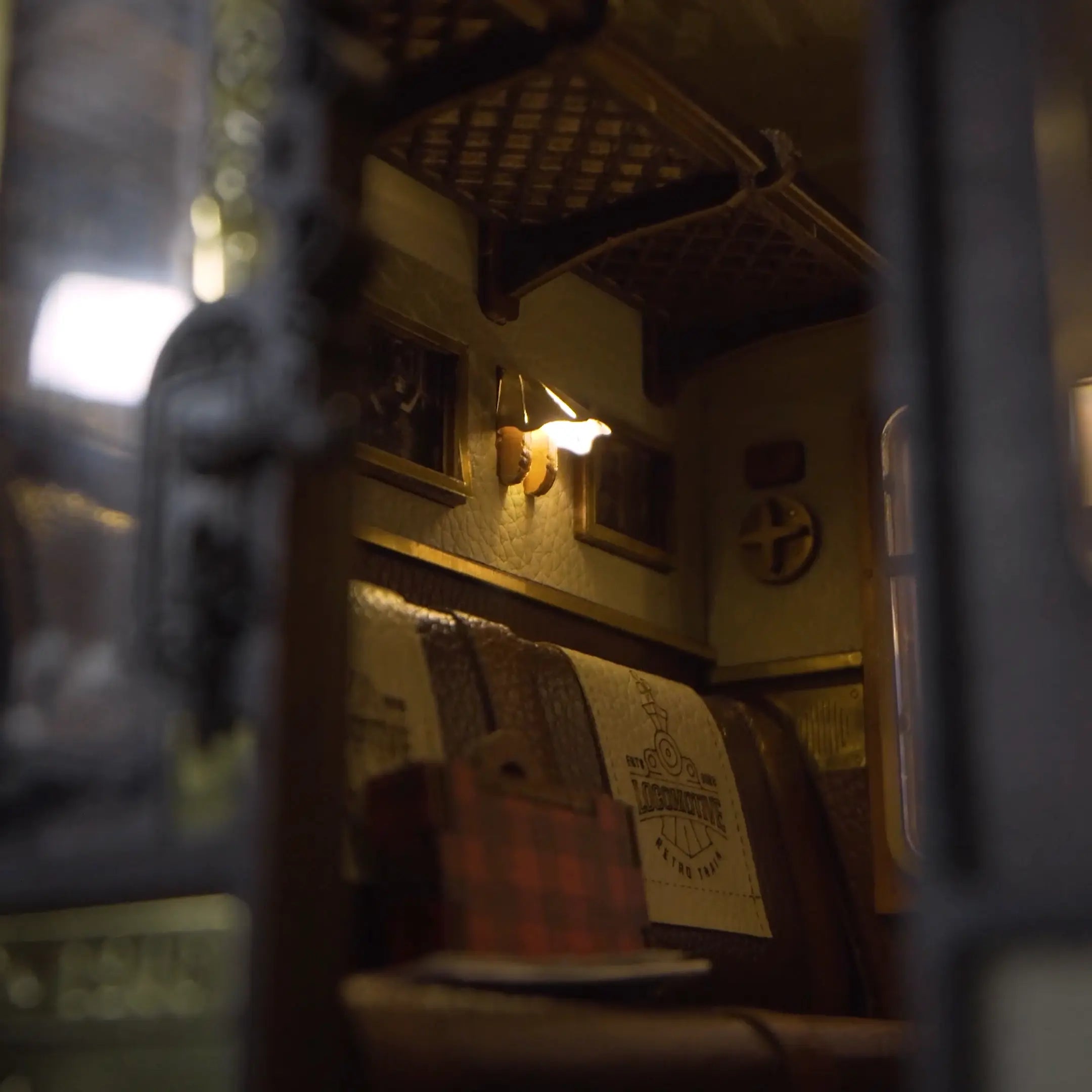 Book Nook 1940s Train Cabin DIY kit - BN003