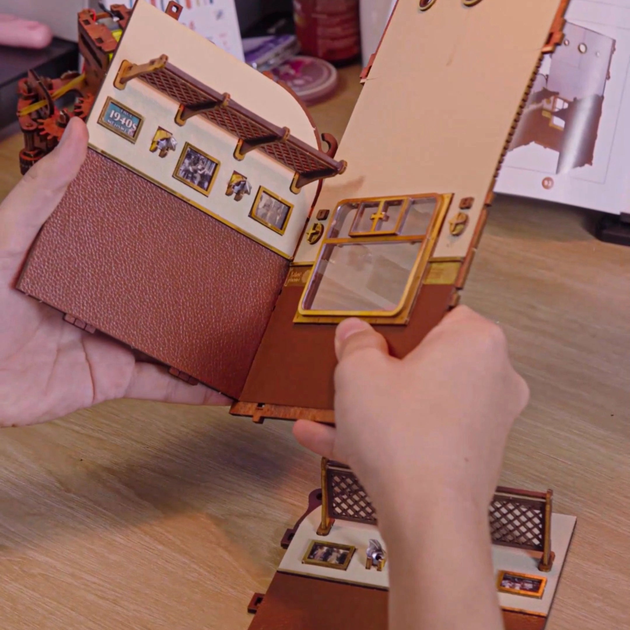 Book Nook 1940s Train Cabin DIY kit - BN003
